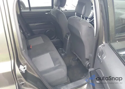 2015 Jeep Patriot Latitude z USA, uszkodzony, nr VIN 1C4NJPFA4FD388072